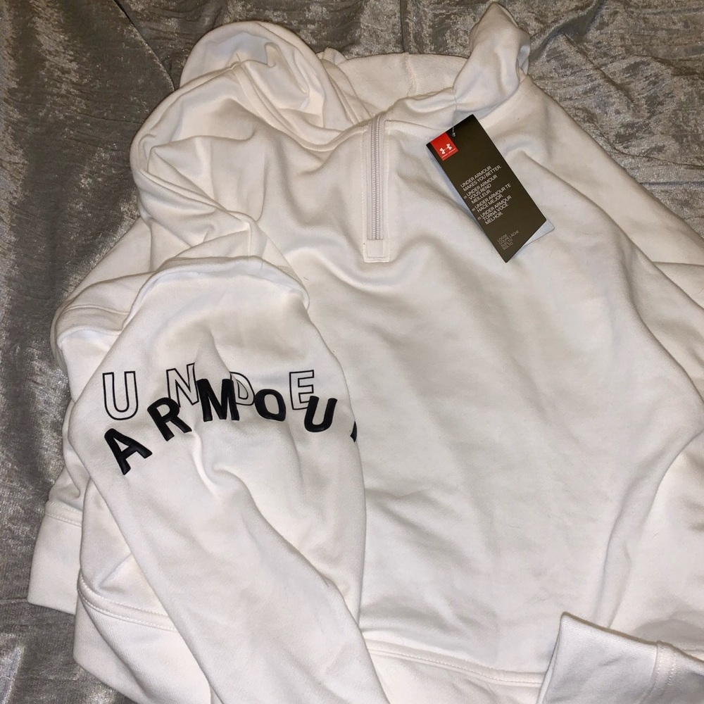 Cropped hoodie